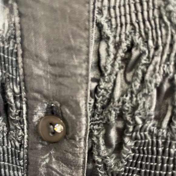 Puli Textured Gray Blouse - Picture 4 of 10